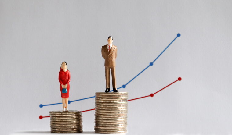 Eşitsizliğin en ağır yükü kadınların omzunda