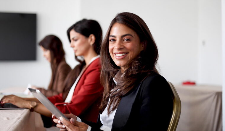 Genç kadınların kariyer yolculuğuna eşitlik odaklı destek