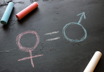 Toplumsal cinsiyet eşitliği ailede mi öğrenilir, okulda mı?