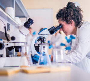 Bilimde kadın var ama güç yok