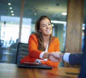 Kadınlar ve maaş görüşmeleri