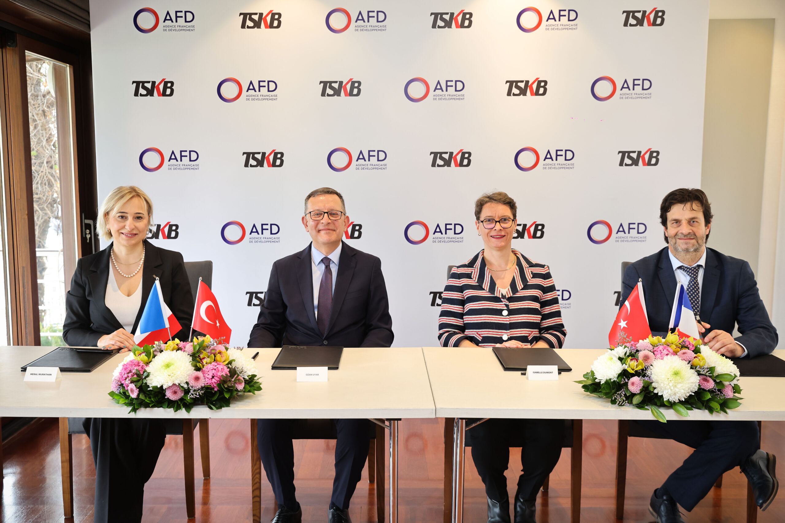 tskb-grup-foto